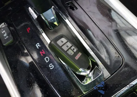 2017 Honda Accord Touring V6 z USA, uszkodzony, nr VIN 1HGCR3F90HA023926